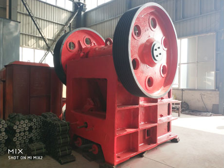 菱鎂礦粉碎機(jī)